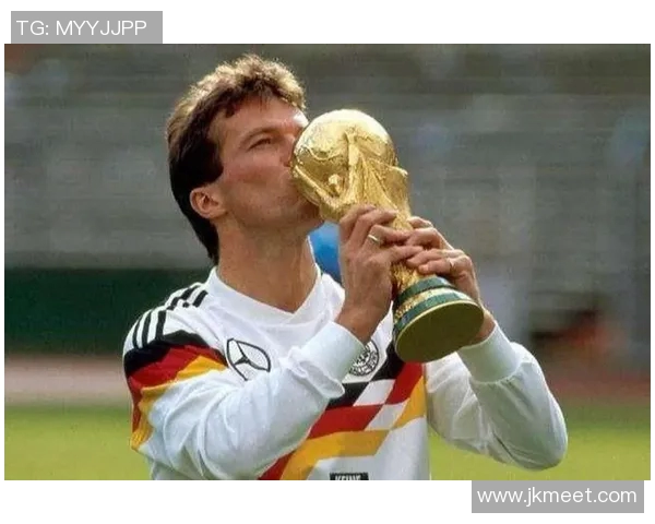 德国足球传奇:从贝肯鲍尔到诺伊尔,跨越半个世纪的荣耀与挑战 德国足球传奇:从贝肯鲍尔到诺伊尔,跨越半个世纪的荣耀与挑战